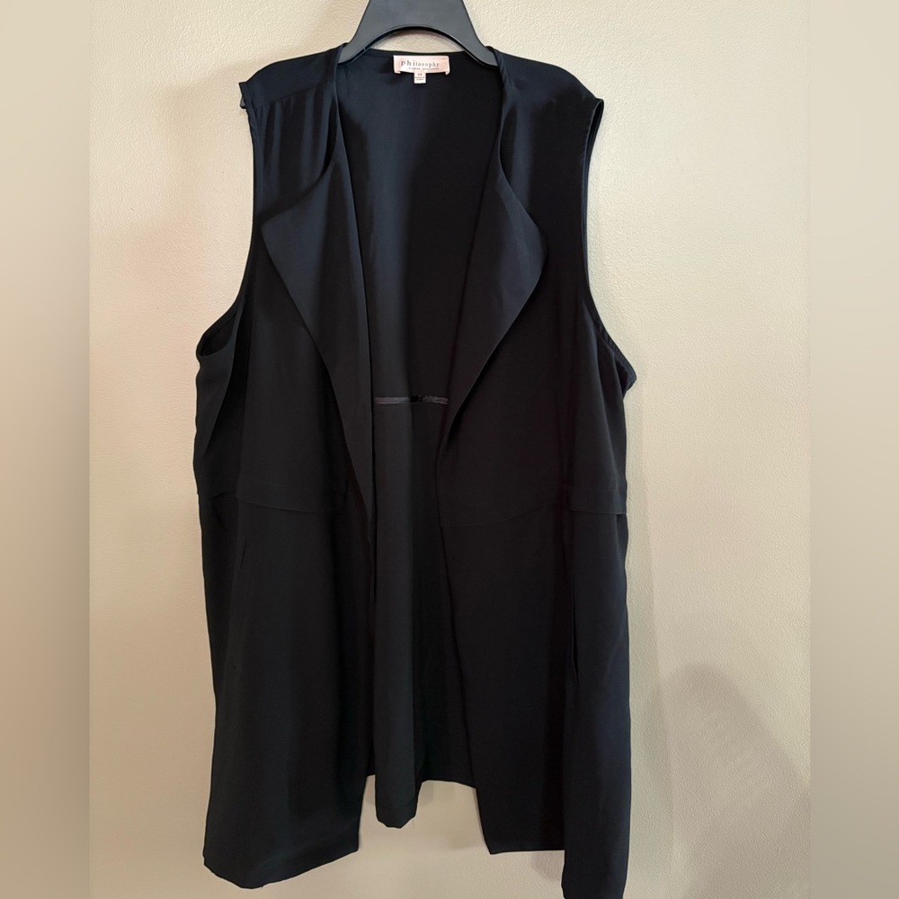 Philosophy Elegant Black Top